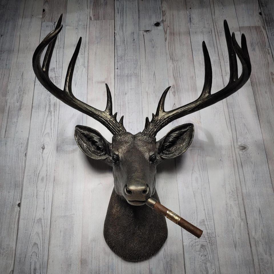 Faux deer head hotsell
